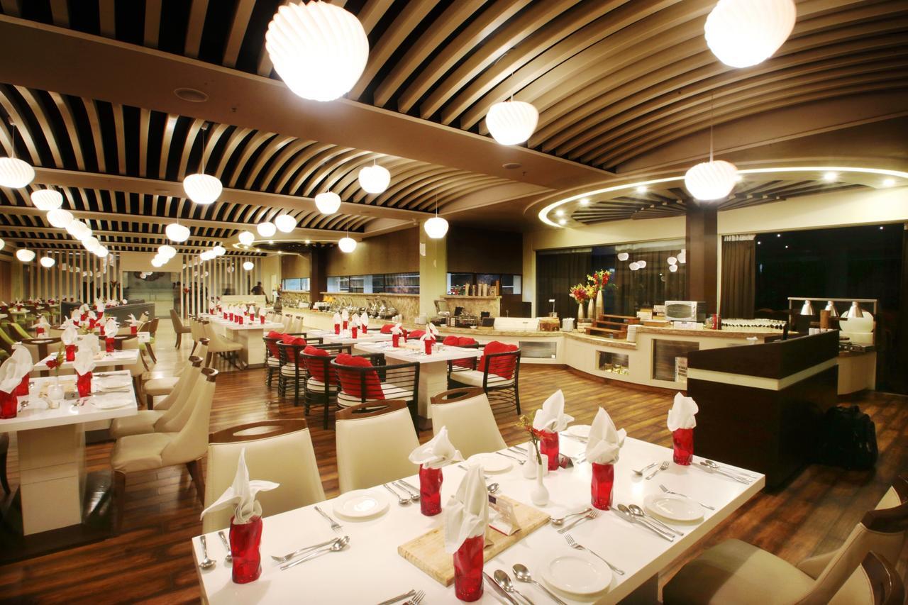Vijan Mahal Hotel Jabalpur Ngoại thất bức ảnh
