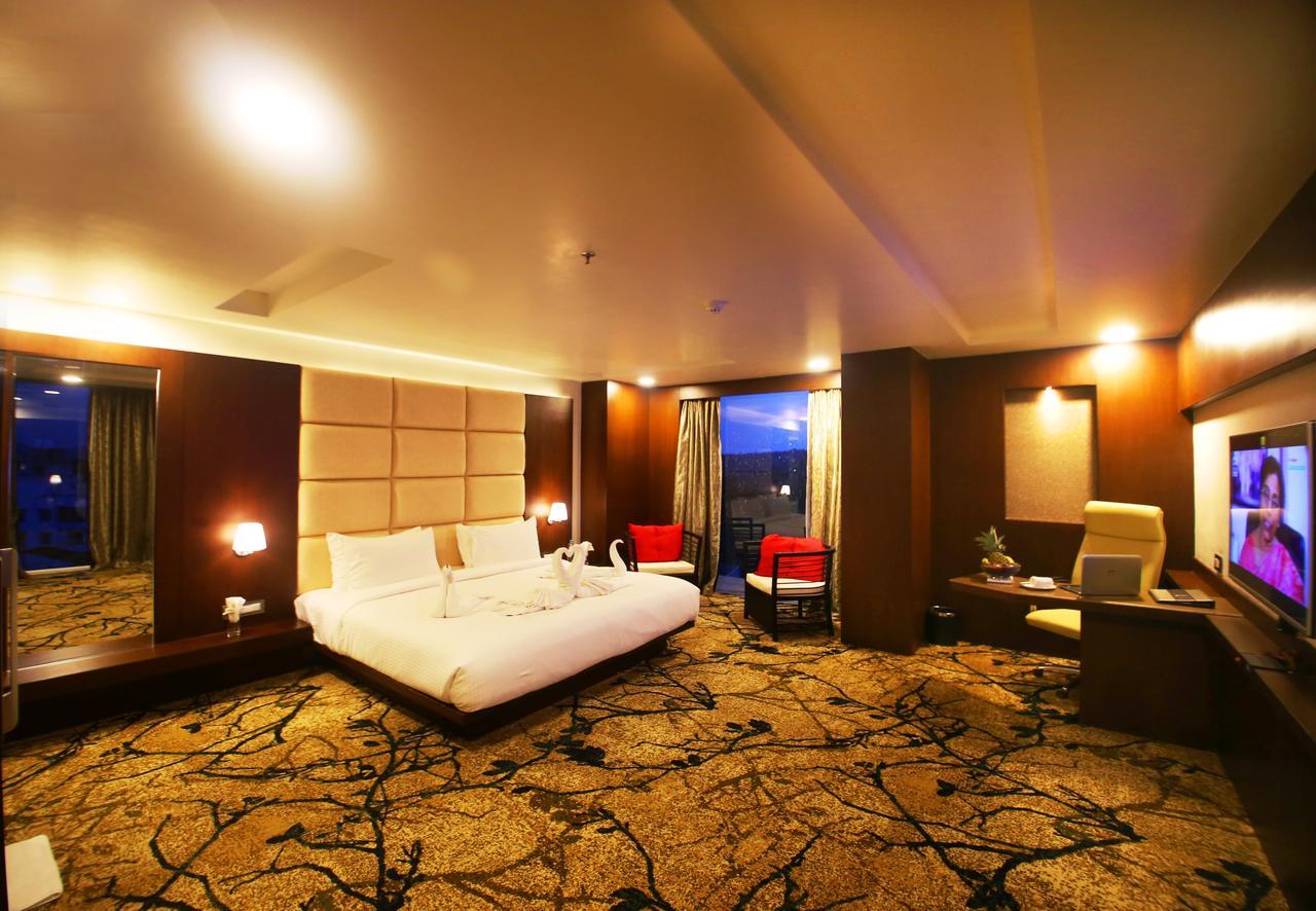 Vijan Mahal Hotel Jabalpur Ngoại thất bức ảnh