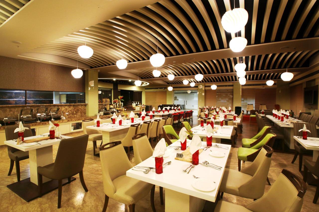 Vijan Mahal Hotel Jabalpur Ngoại thất bức ảnh